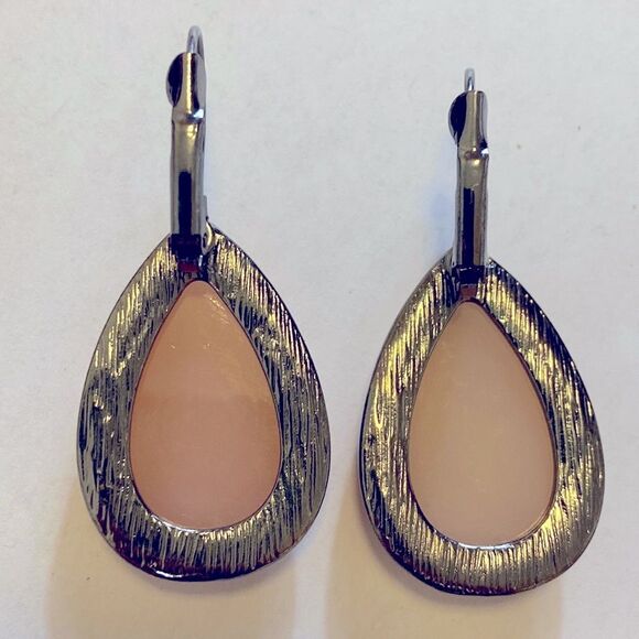 Vintage Earrings - Picture 2 of 5